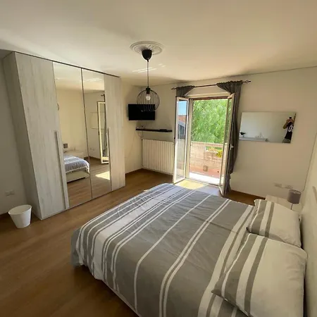 Gran Sasso House アパート