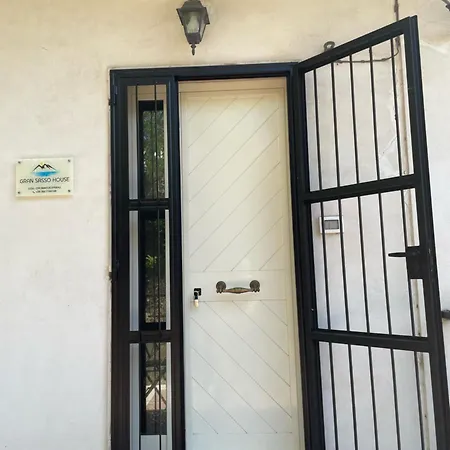 Gran Sasso House アパート